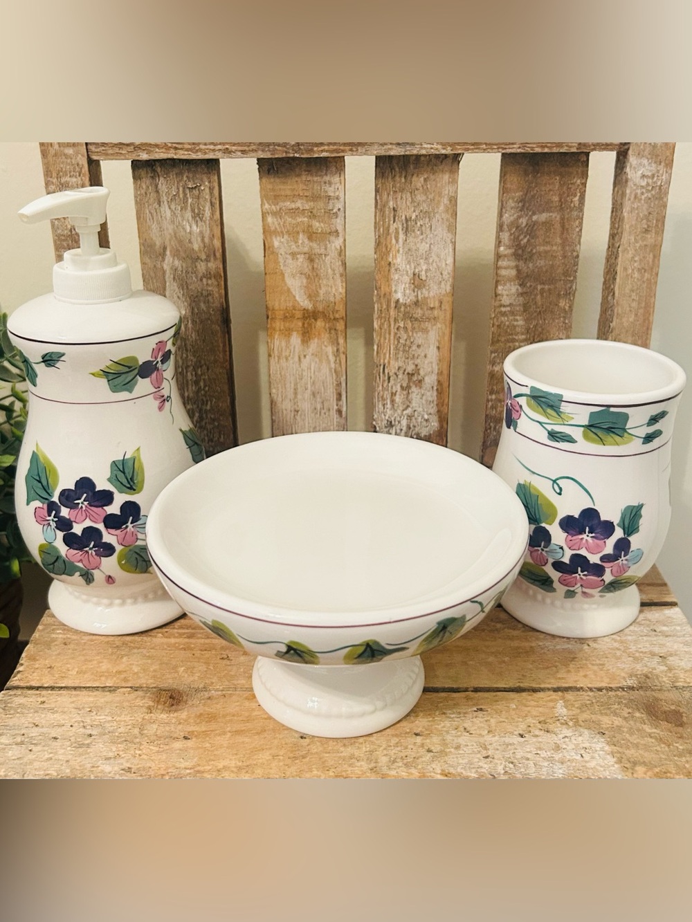 Waverly Garden Room Sweet Violets Ceramic Bathroom Set Retired